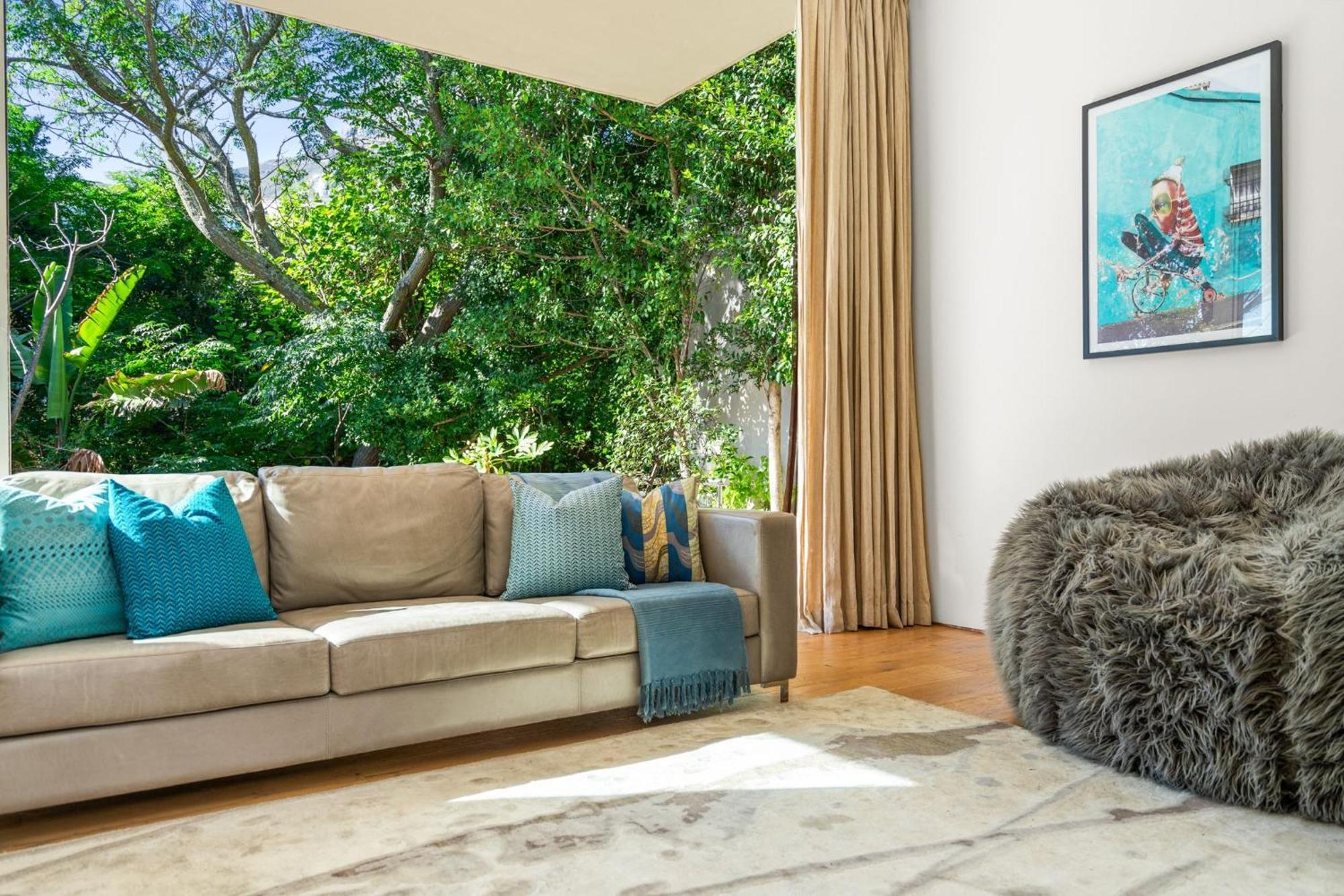 Serene Living On The Grange Holiday home Cape Town